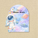 3D Gift Tag (Arch shape) - Astronaut in Space
